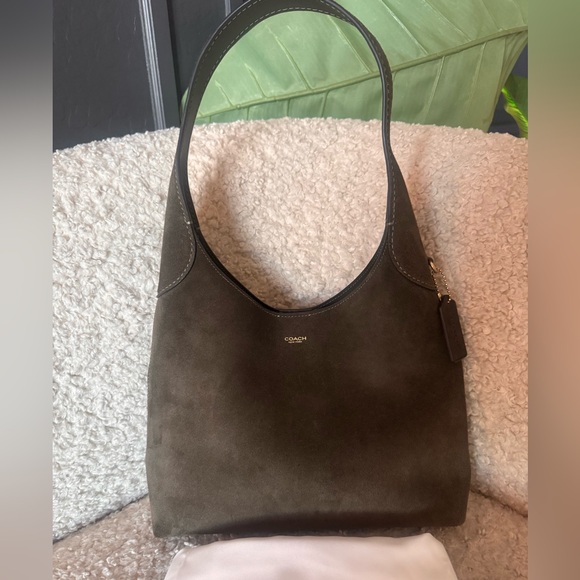 Coach Brooklyn 28 in Olive Suede 🫒 - Picture 3 of 9